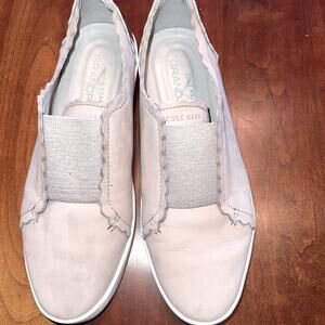 Cole Haan 7 1/2 Grandpro‎ Spectrator Scalloped Slip-on sneakers